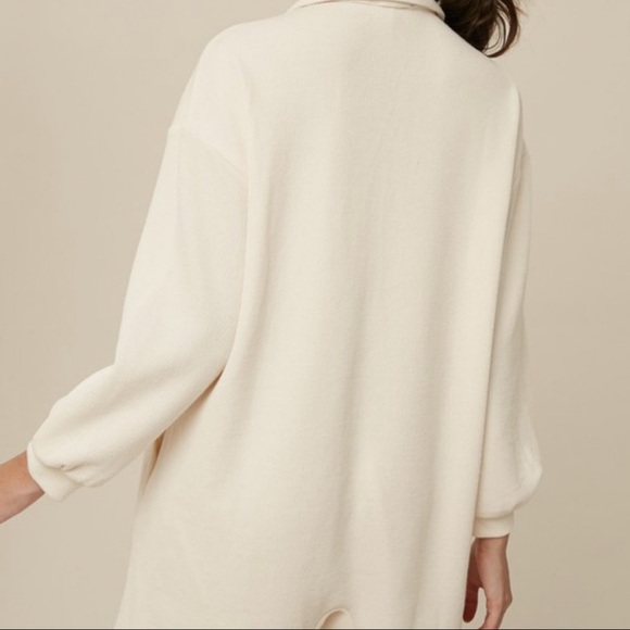 NWT Cozy romper - Picture 5 of 5